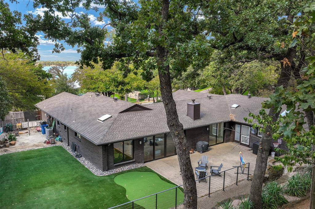 301 Lakeland Drive, Highland Village, TX 75077