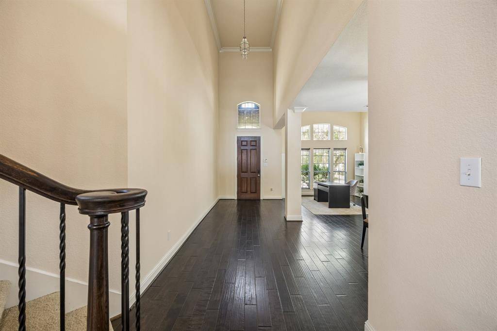 712 Lathrop Street, Lantana, TX 76226