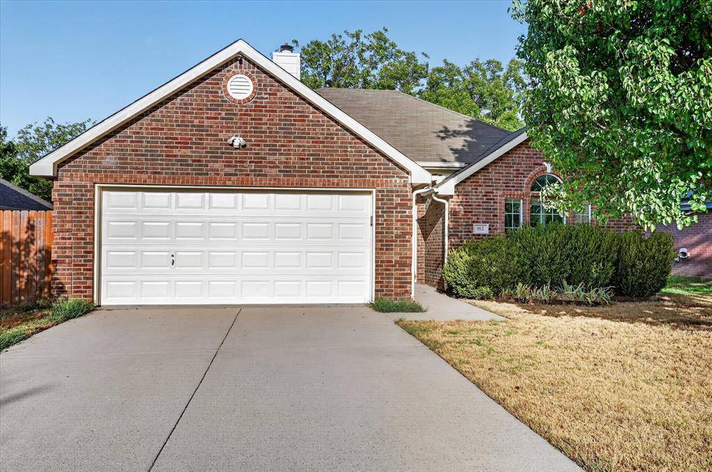 912 Cole Avenue, Denton, TX 76208