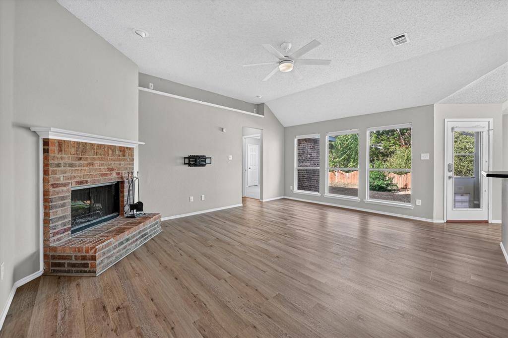 912 Cole Avenue, Denton, TX 76208
