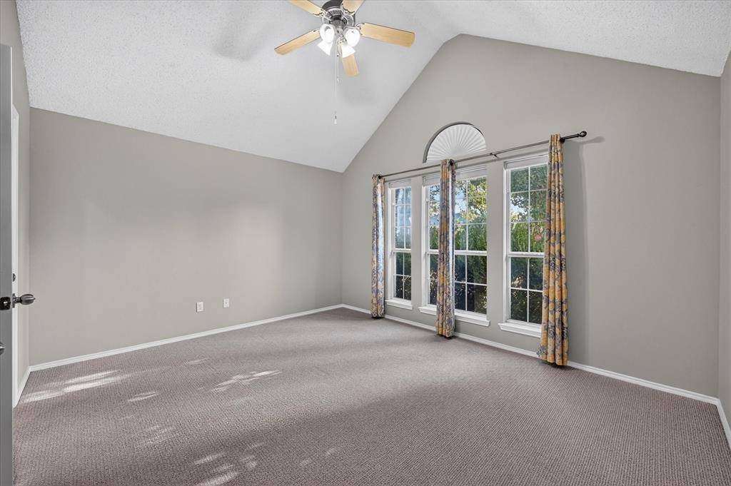 912 Cole Avenue, Denton, TX 76208