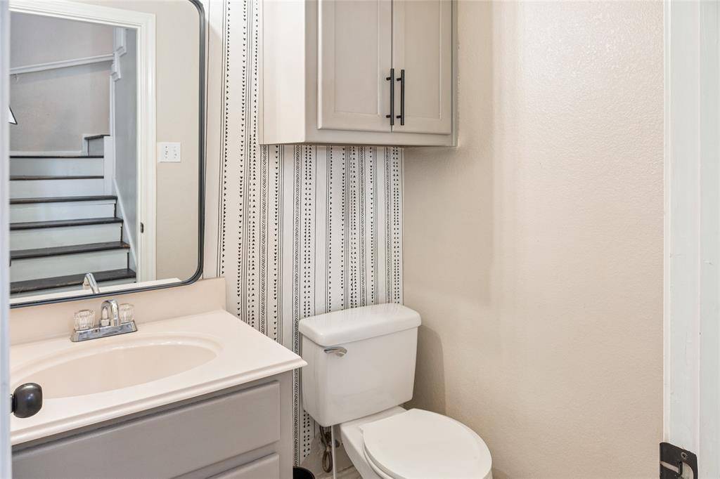 487 S Waco Street, Van Alstyne, TX 75495
