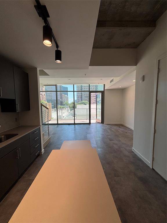 1801 N Pearl Street #502, Dallas, TX 75201