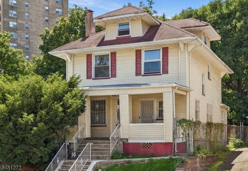 14-16 Scheerer Ave, Newark City, NJ 07112