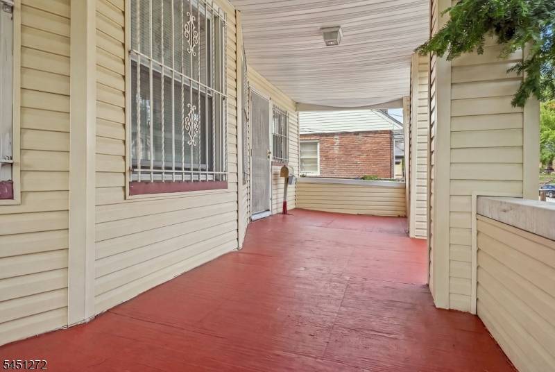14-16 Scheerer Ave, Newark City, NJ 07112