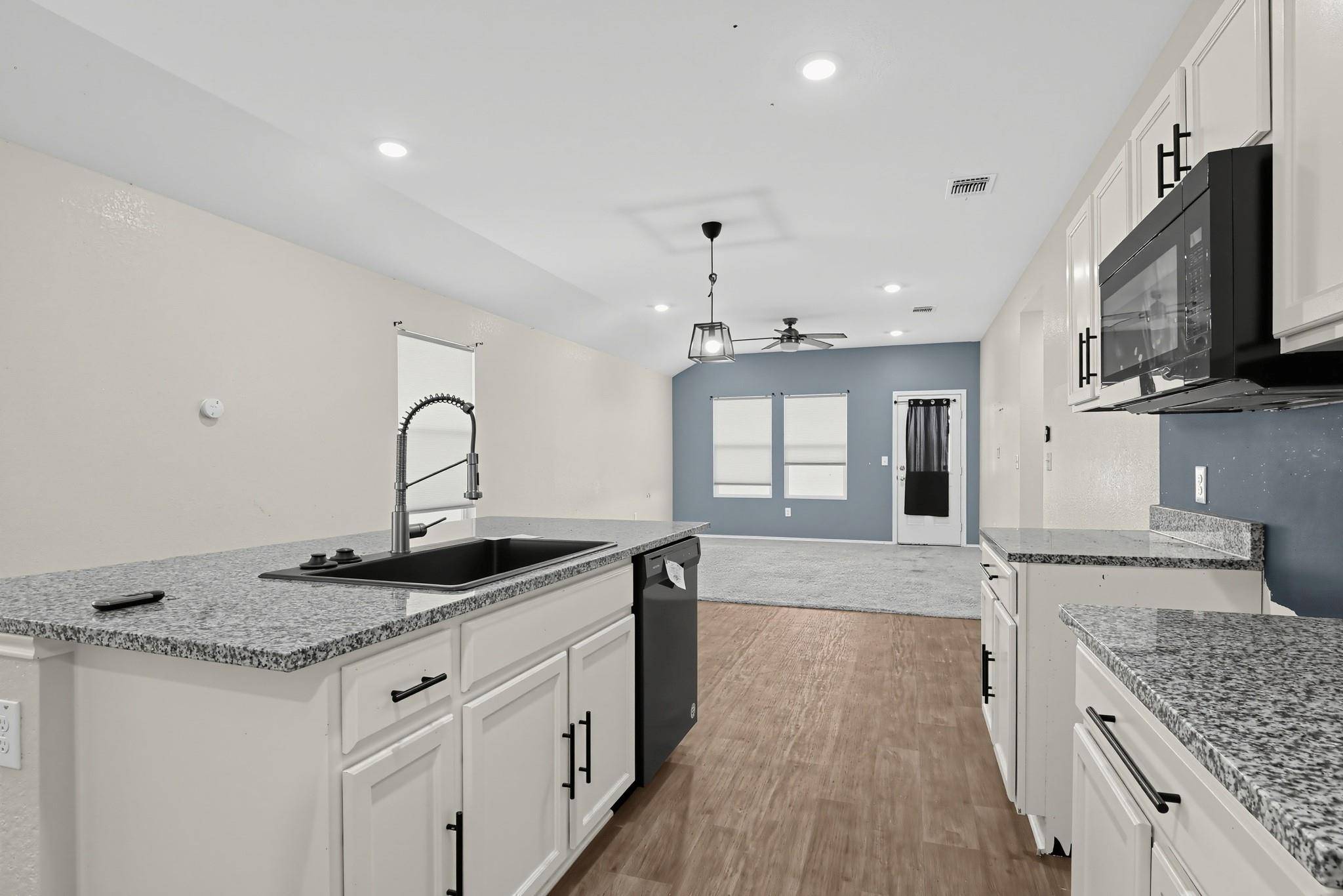 11810 Pyrite RD, Manor, TX 78653