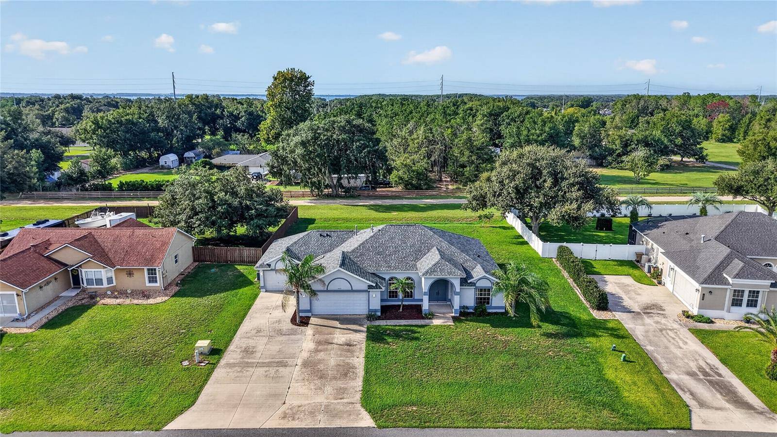 36731 TROPICAL WIND LN, Grand Island, FL 32735