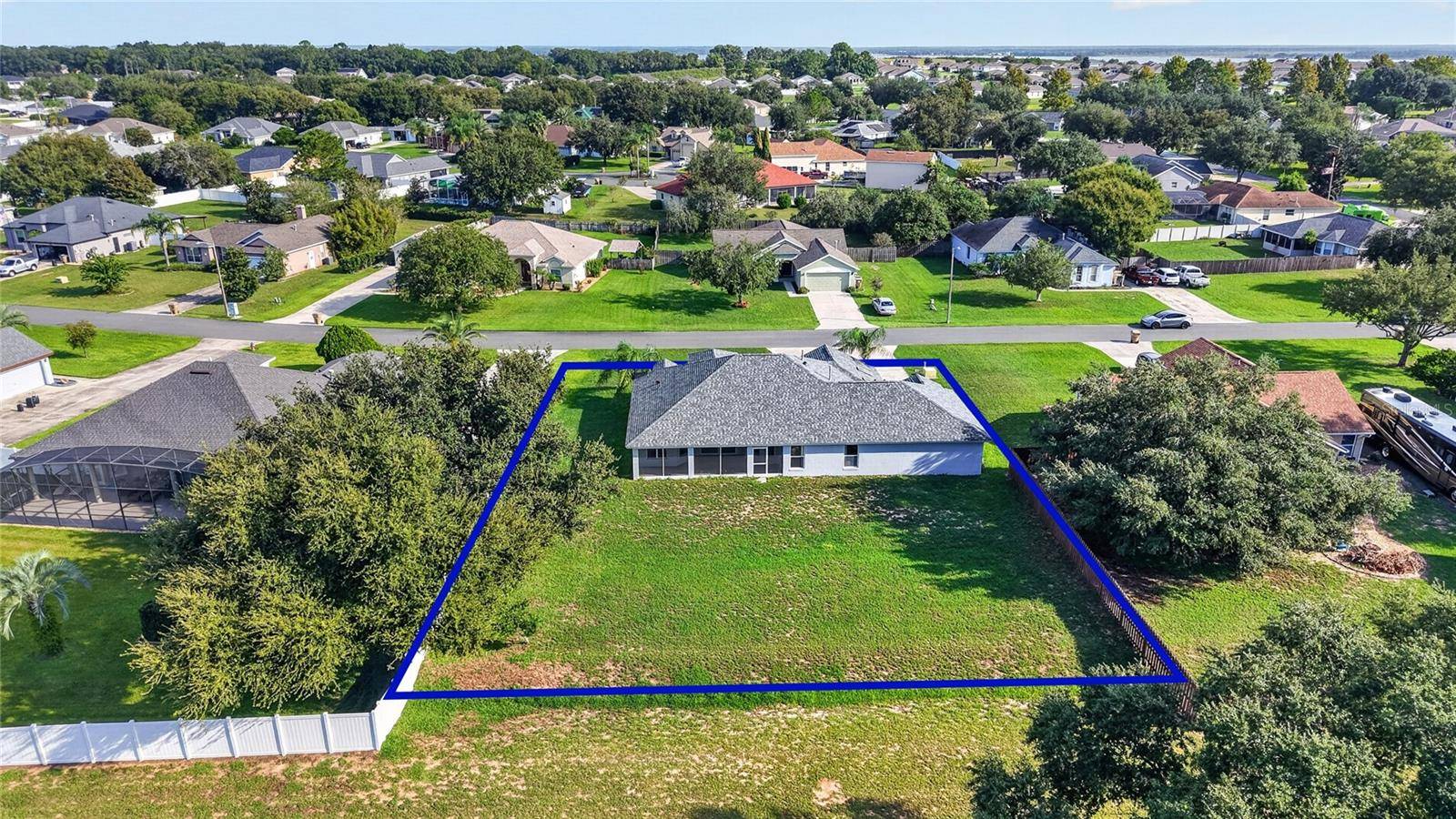 36731 TROPICAL WIND LN, Grand Island, FL 32735