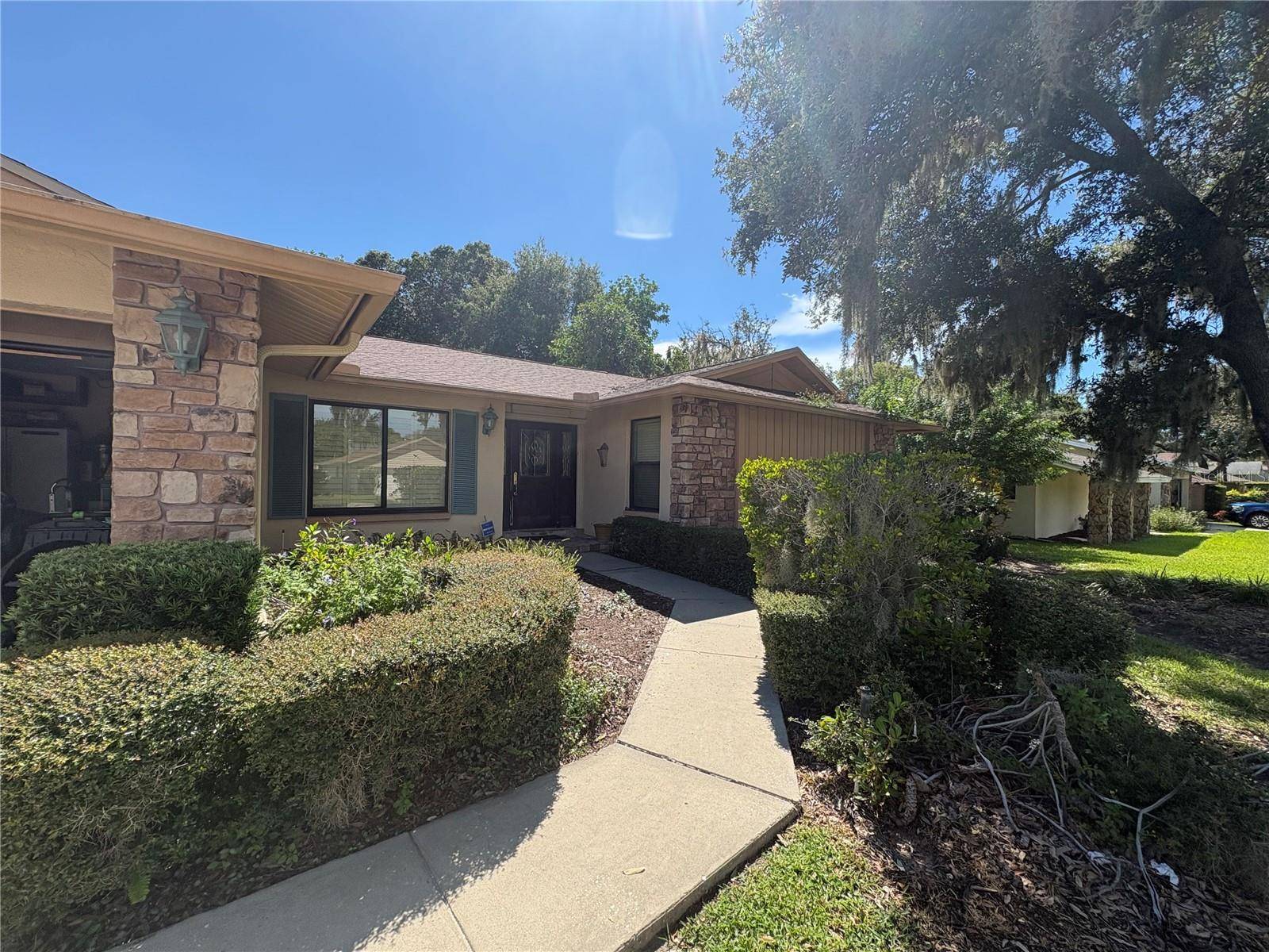 862 PINEWOOD TER W, Palm Harbor, FL 34683