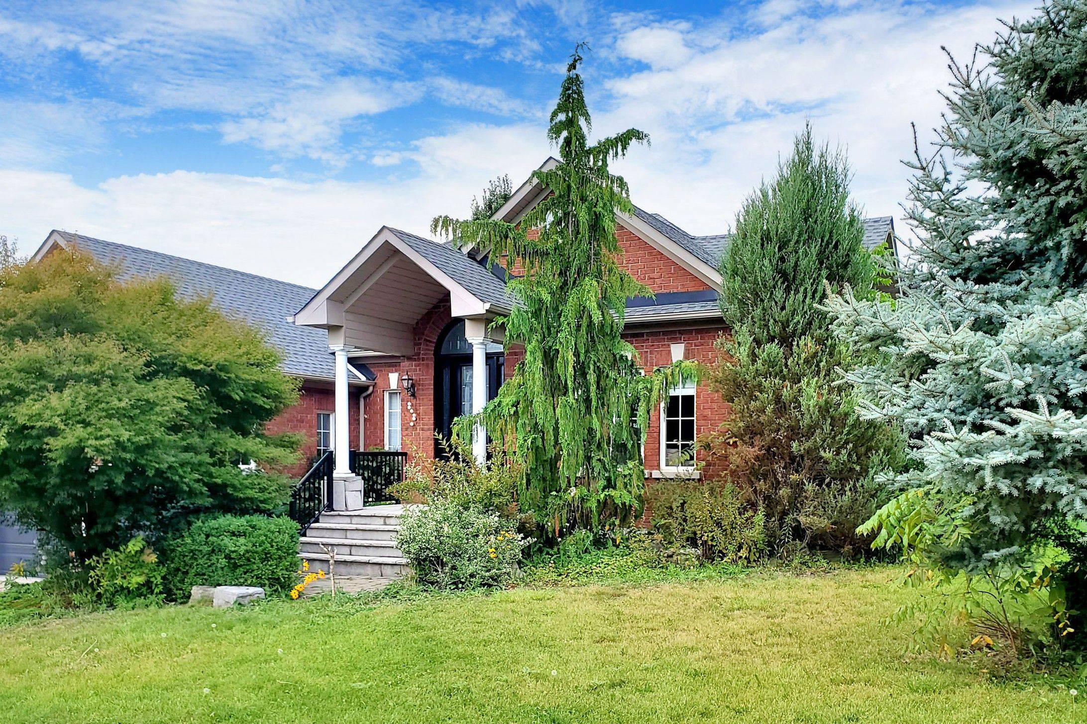 1021 Ivsbridge BLVD, Newmarket, ON L3X 1N7