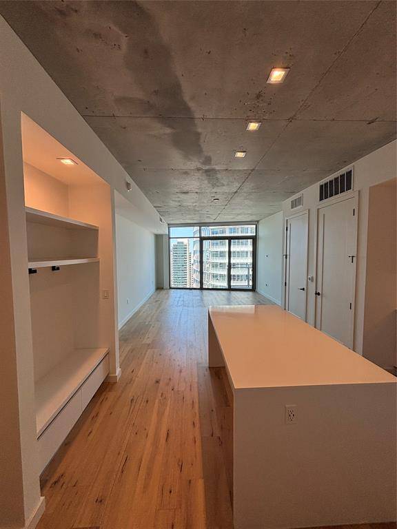 1801 N Pearl Street #3110, Dallas, TX 75201
