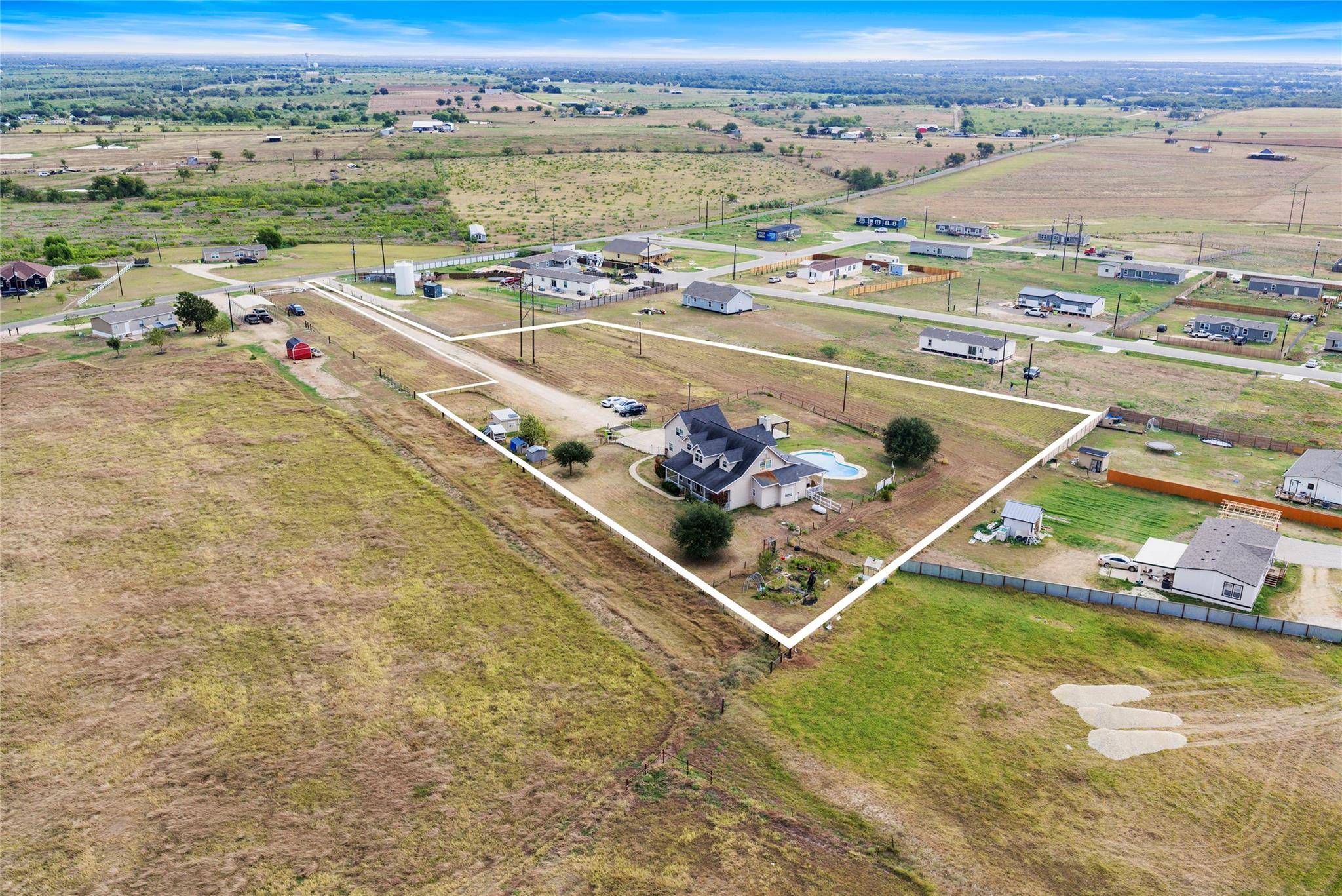5063 County Road 463, Elgin, TX 78621