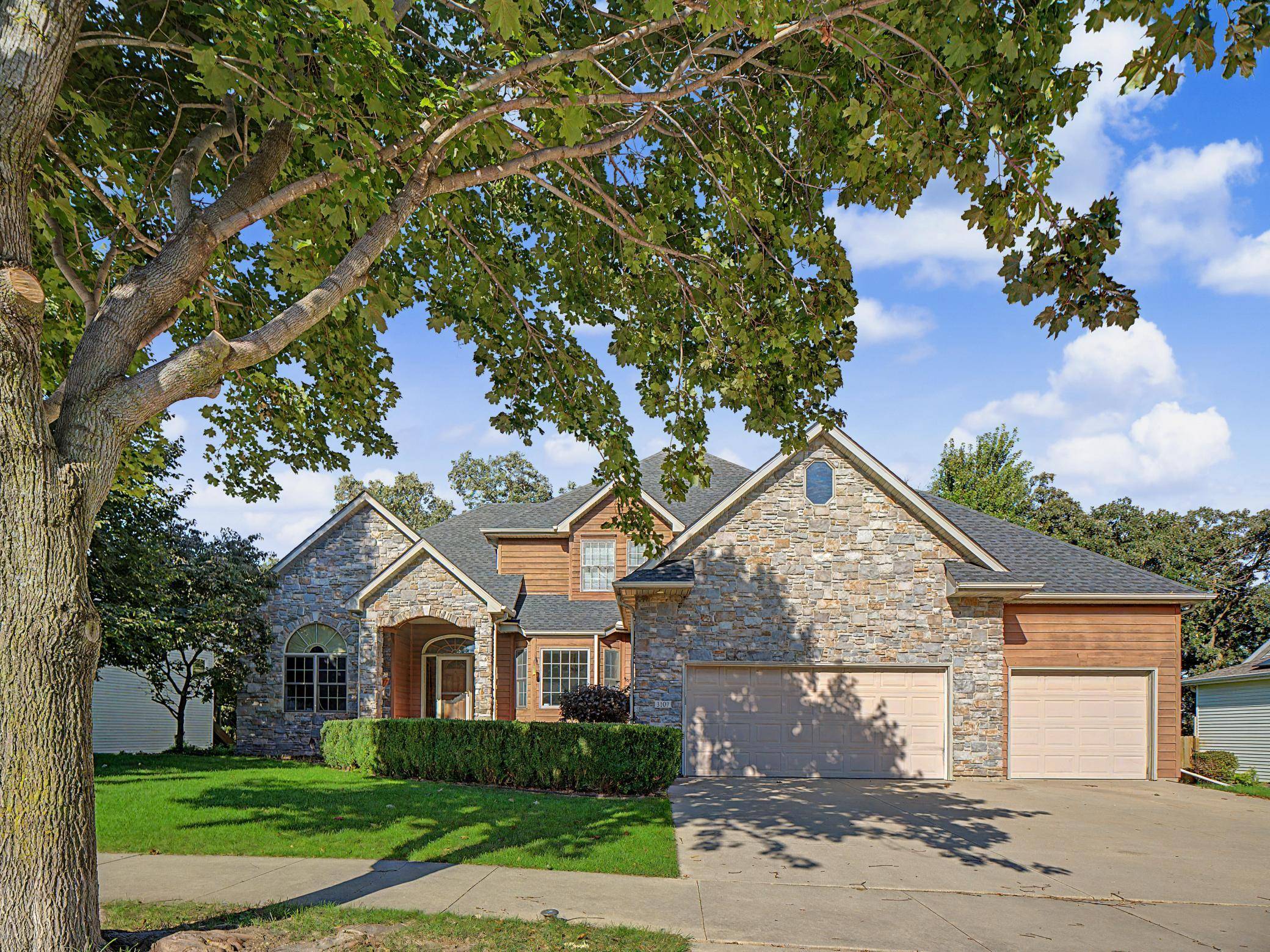 3107 Darcy DR NE, Rochester, MN 55906