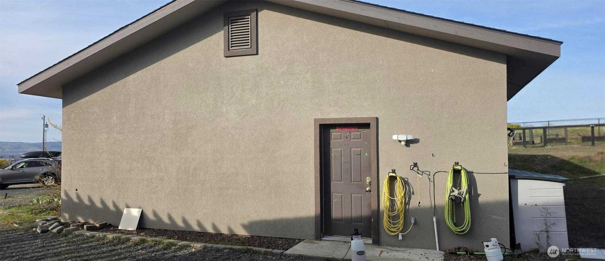 8601 Scenic DR, Yakima, WA 98908