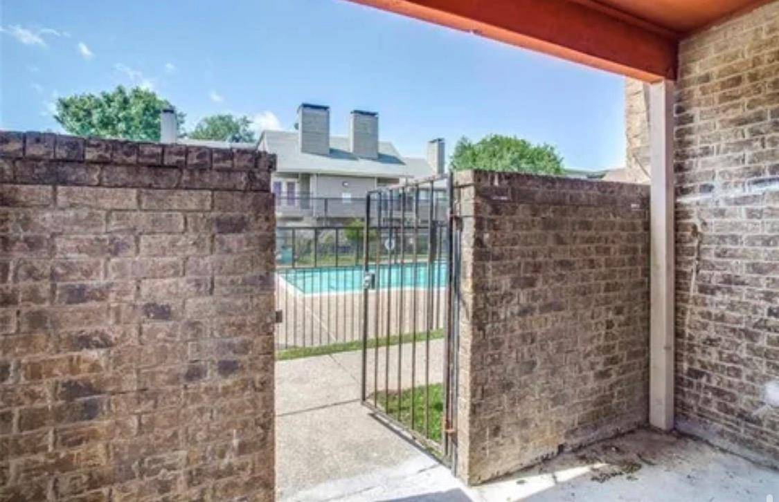 9839 Walnut ST #201, Dallas, TX 75243