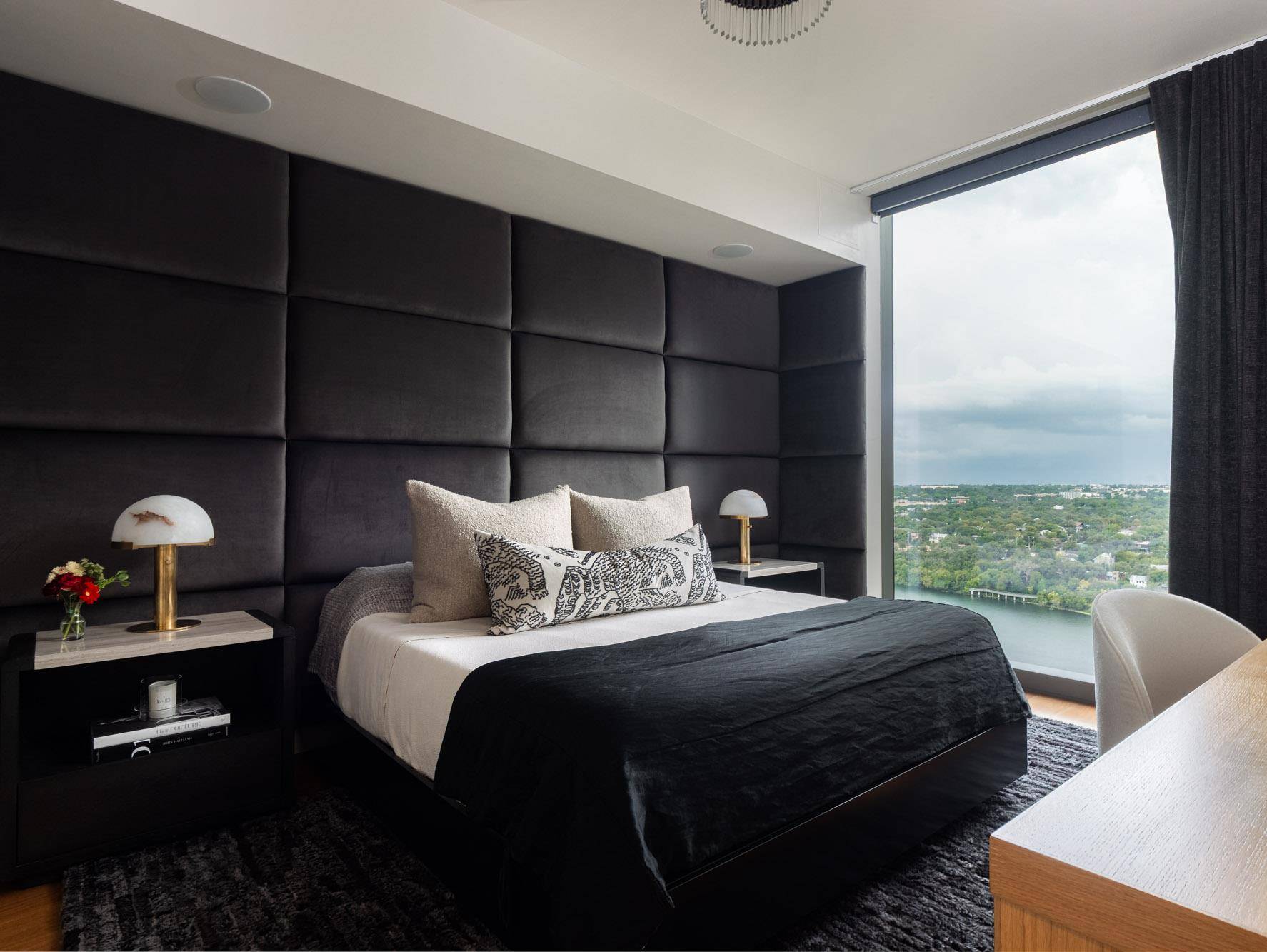 44 East Ave #2101, Austin, TX 78701