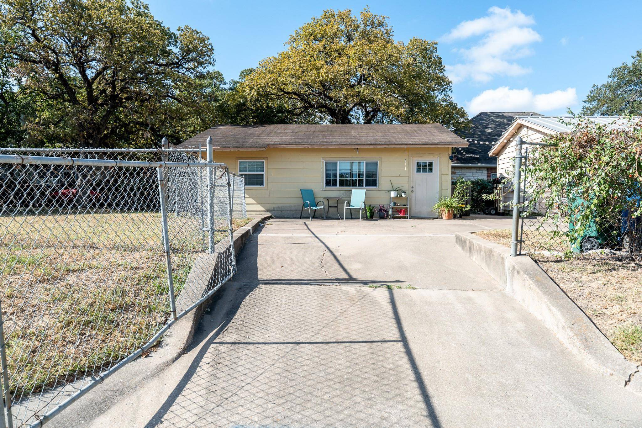 701 Vargas RD, Austin, TX 78741