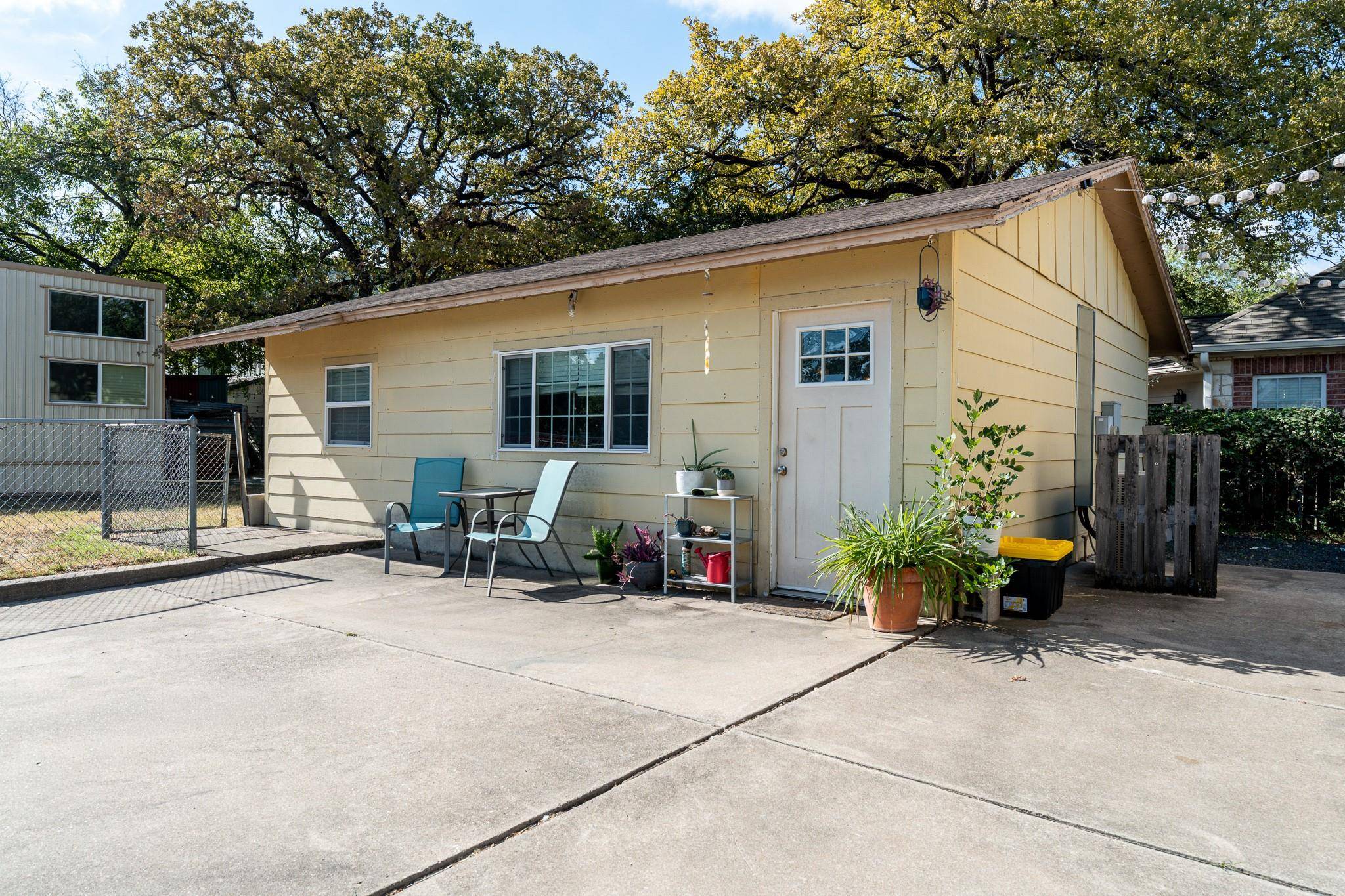 701 Vargas RD, Austin, TX 78741