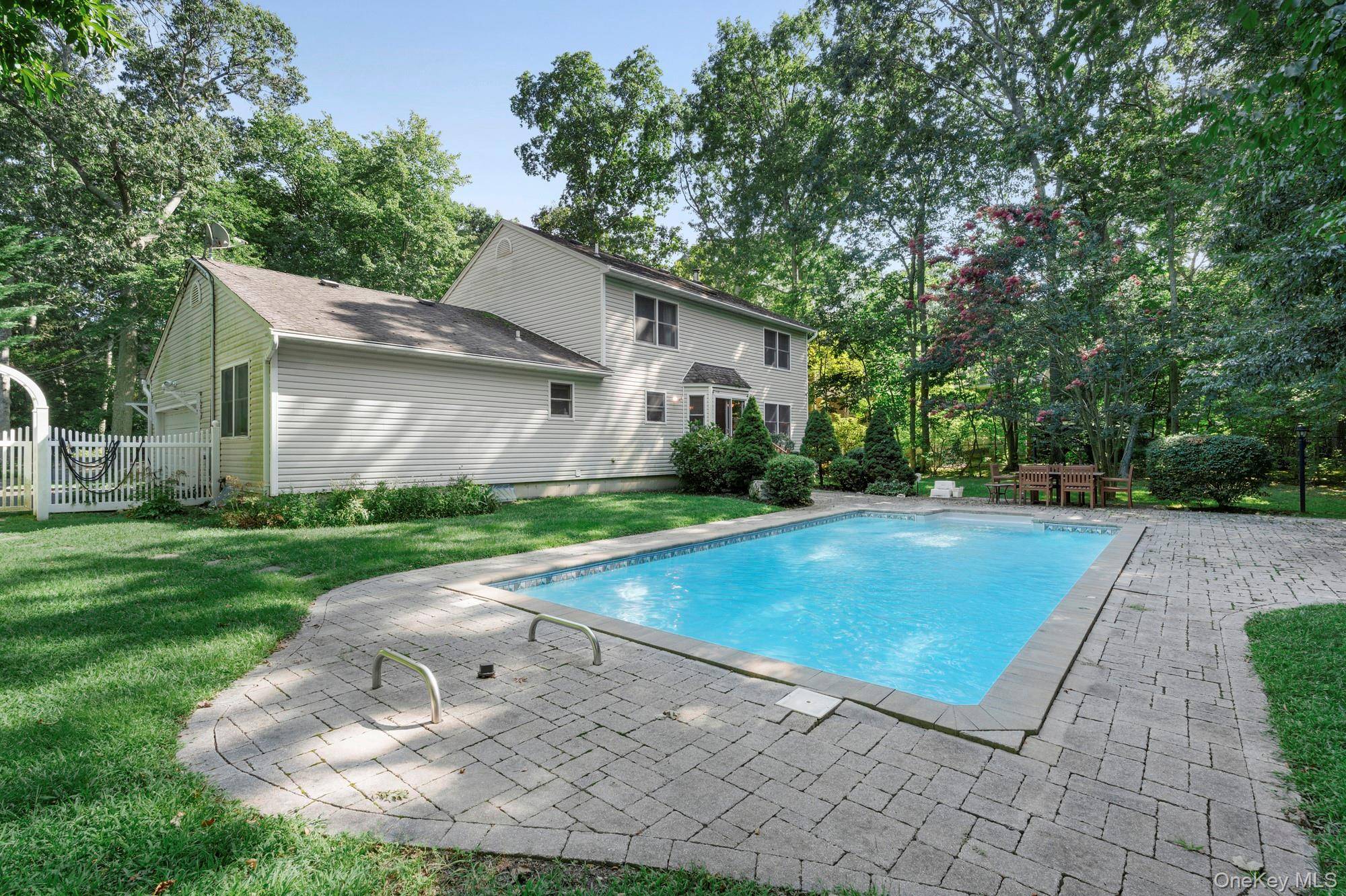 230 Jennings RD, Southold, NY 11971