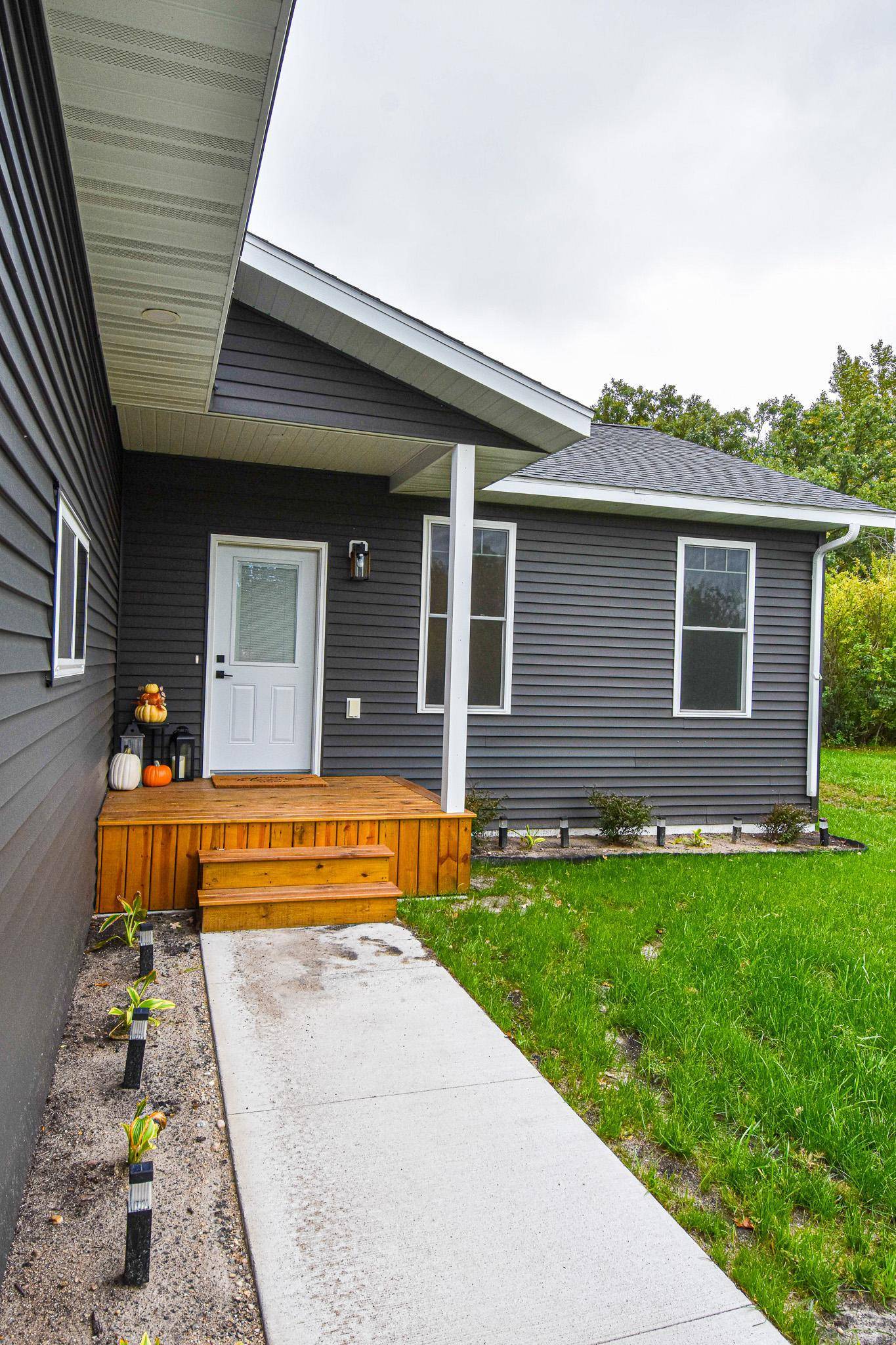 4331 State Hwy 11, Karlstad, MN 56732