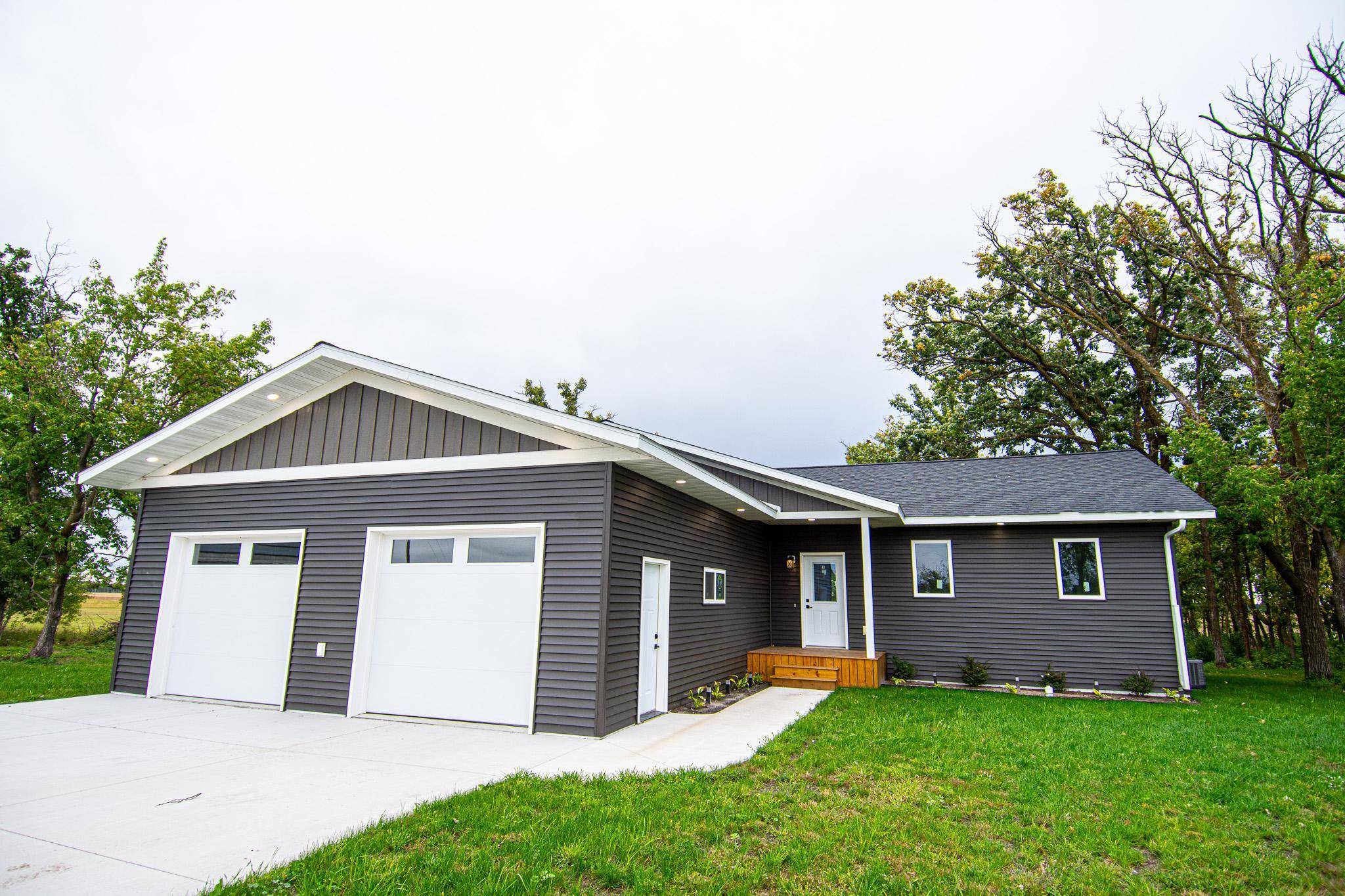 4341 State Hwy 11, Karlstad, MN 56732