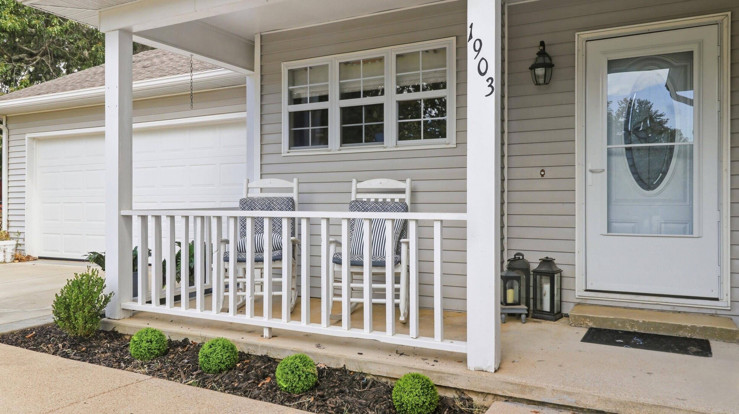 1903 Stein AVE, West Plains, MO 65775