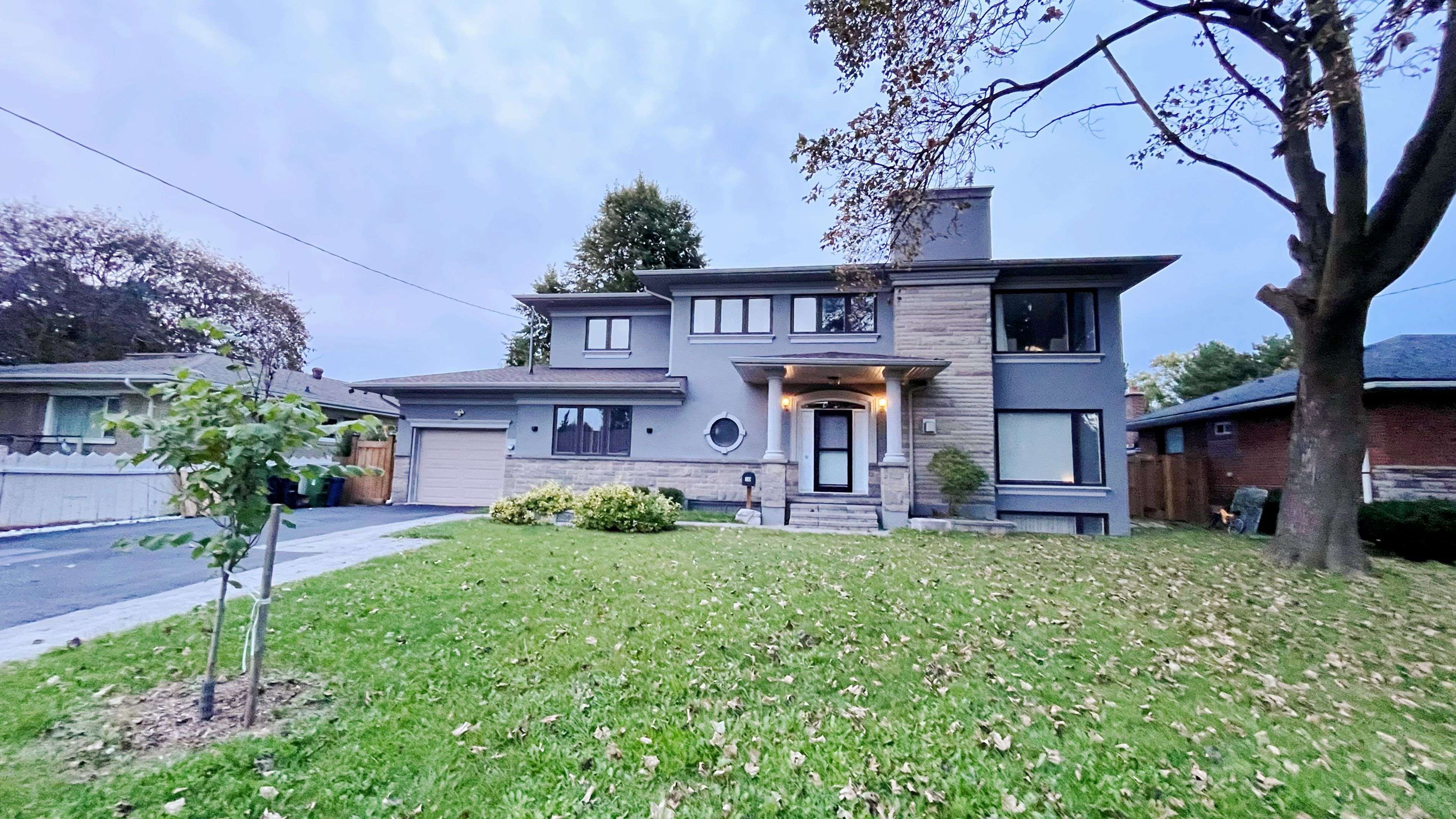 30 Meadowacres DR, Toronto E05, ON M1T 1B2