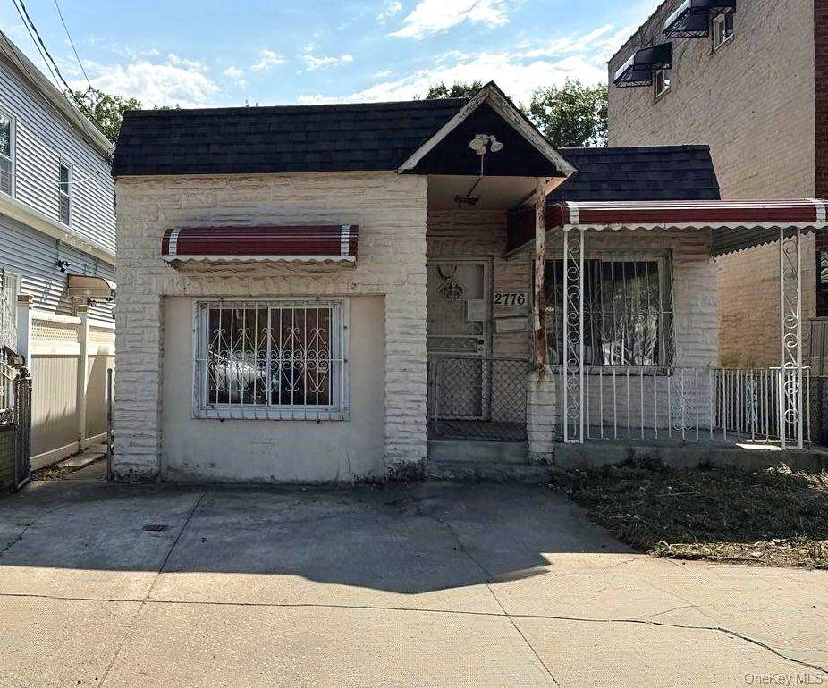 2776 Sexton PL, Bronx, NY 10469