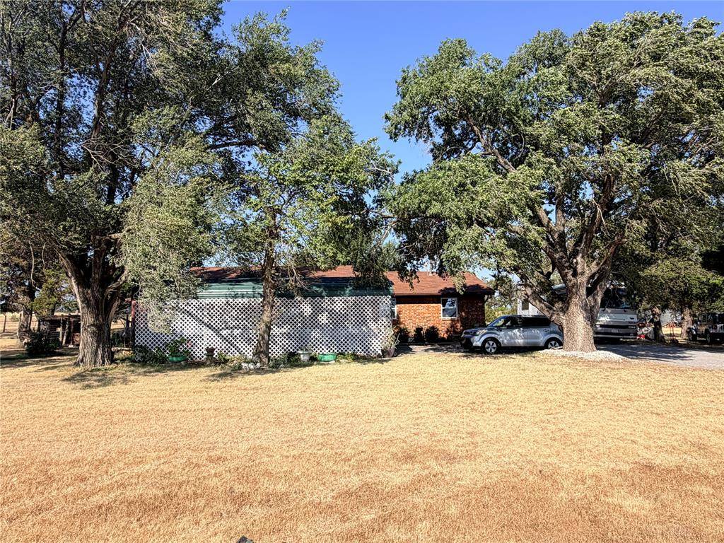 25727 Highway 8, Fairview, OK 73747