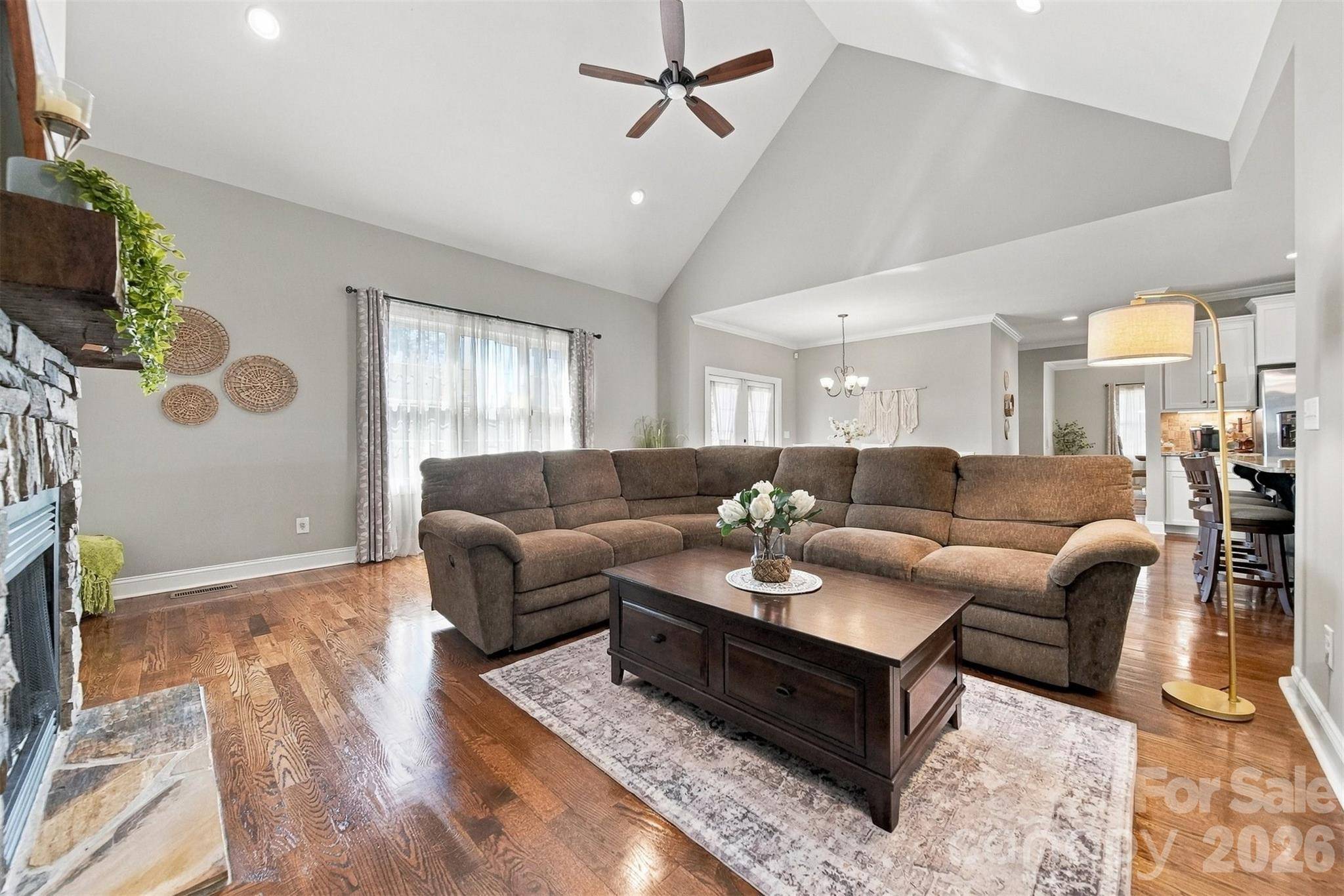 1258 10th Street PL NW, Hickory, NC 28601
