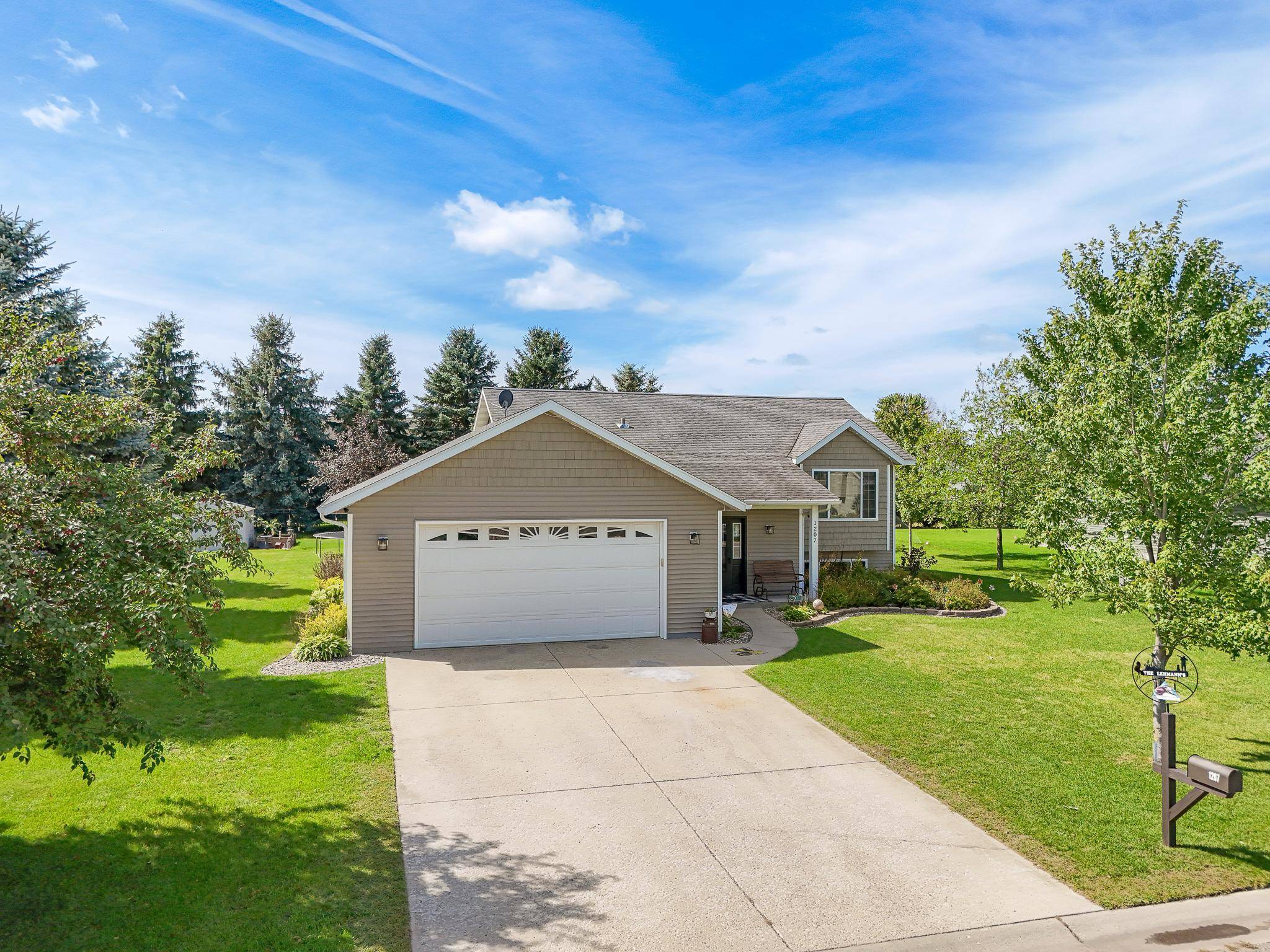 1207 6th Ave NW, Perham, MN 56573