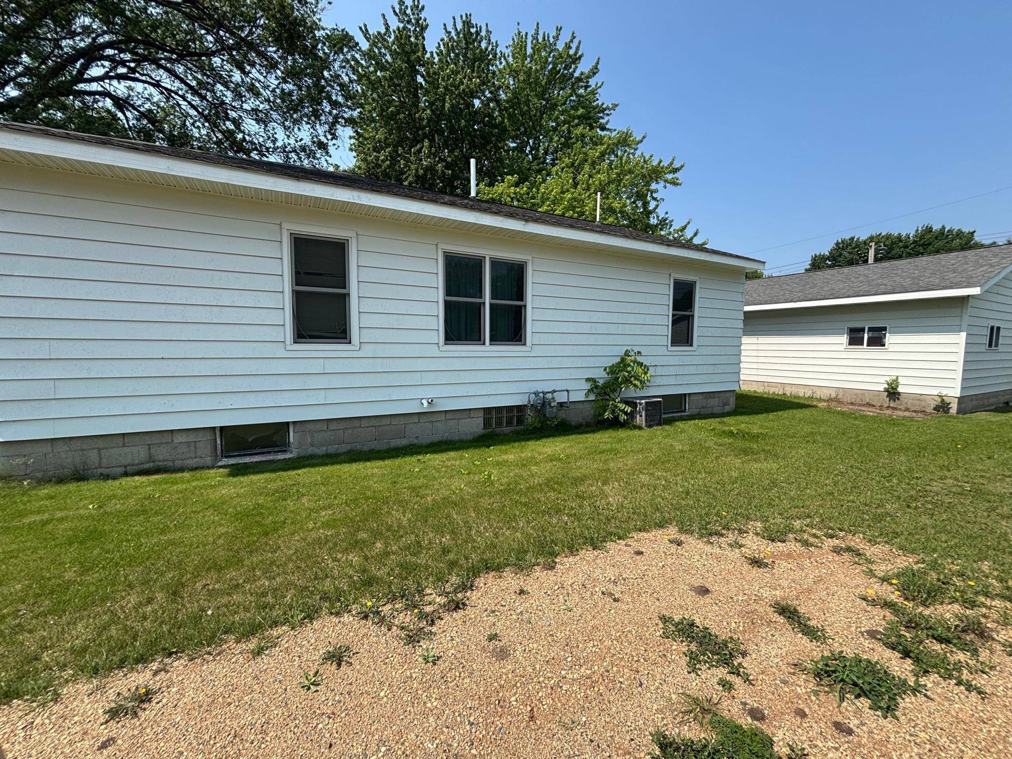 609 11th ST N, Benson, MN 56215