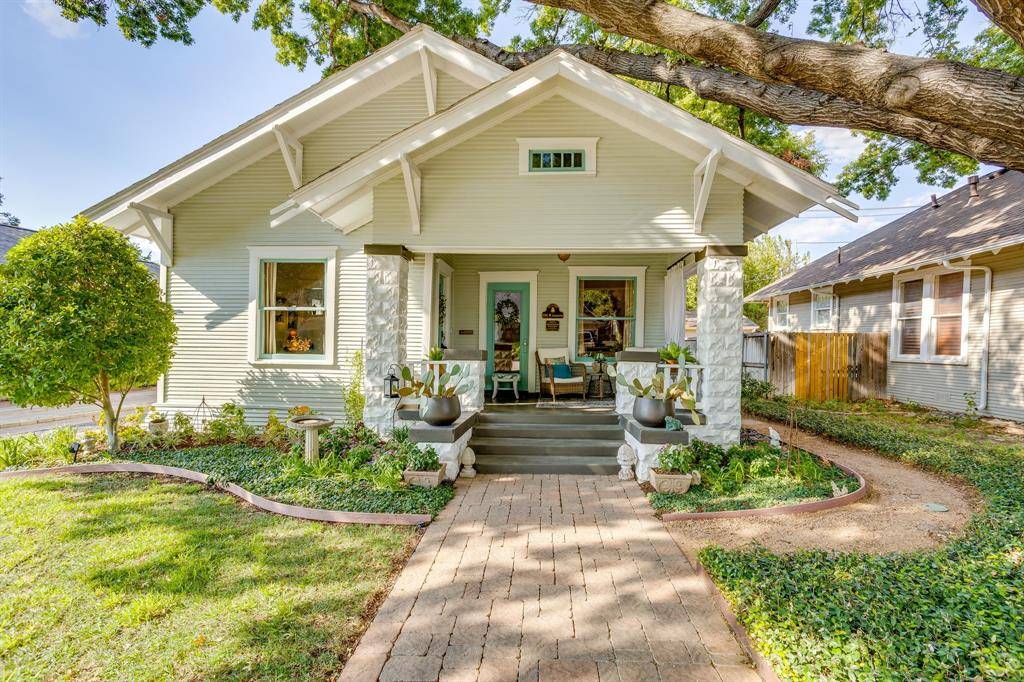 1116 W Arlington Avenue, Fort Worth, TX 76110