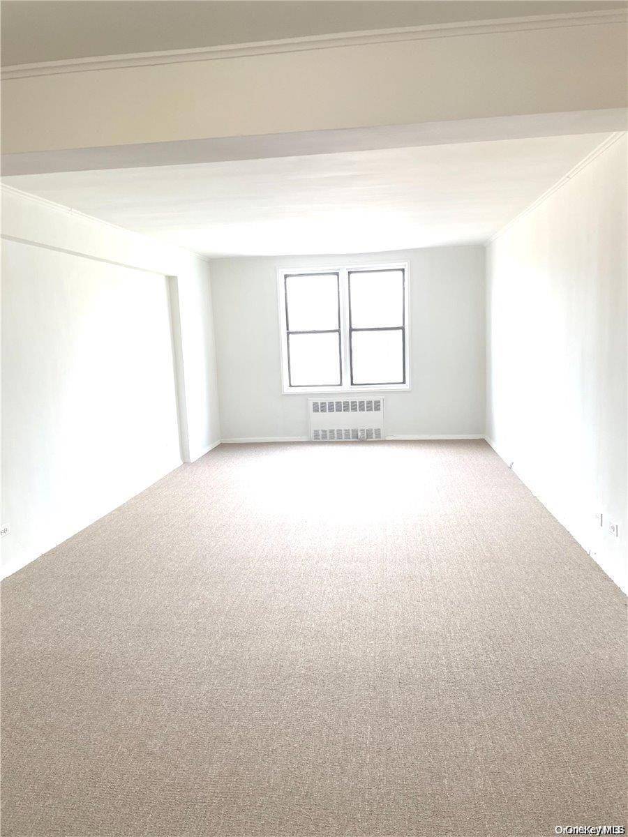 88-30 182 ST #4D, Hollis, NY 11423