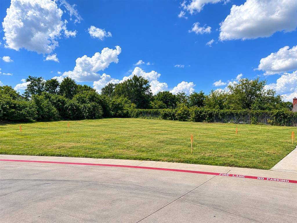 207 E Debbie Lane, Mansfield, TX 76063