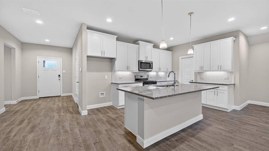 1501 SHELDON Drive, Desoto, TX 75115