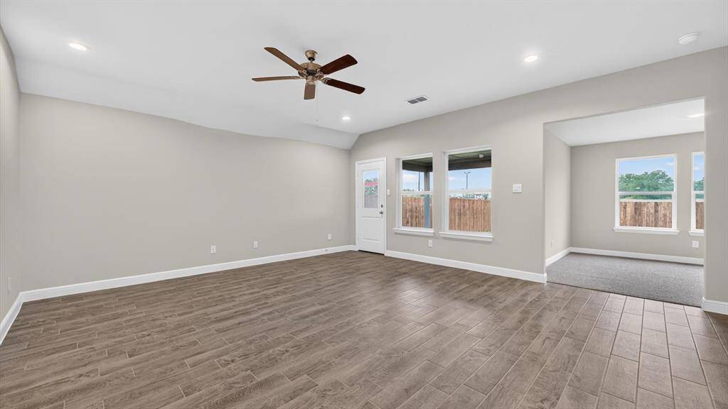 1501 SHELDON Drive, Desoto, TX 75115