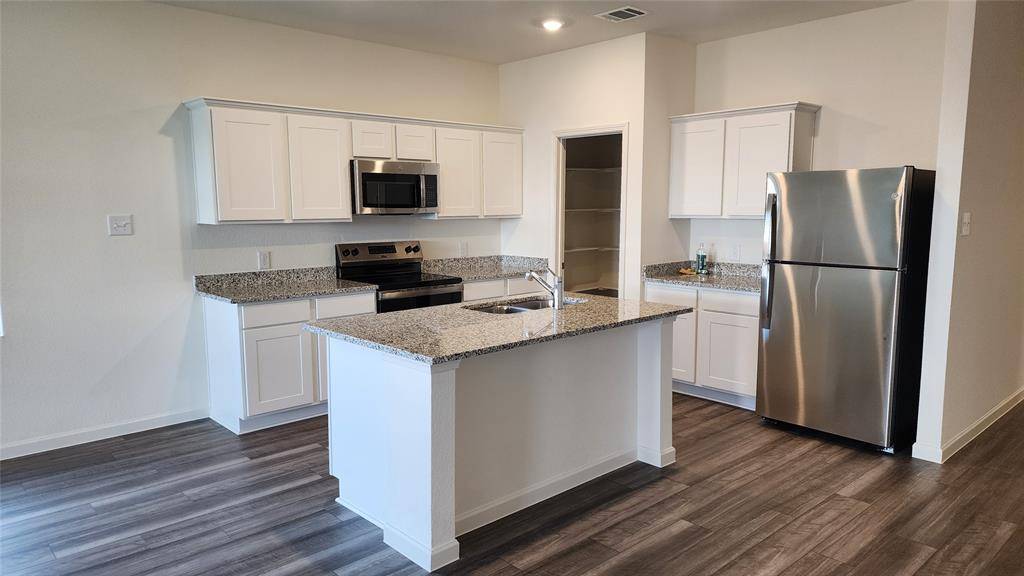 1214 HERRING Drive, Forney, TX 75126