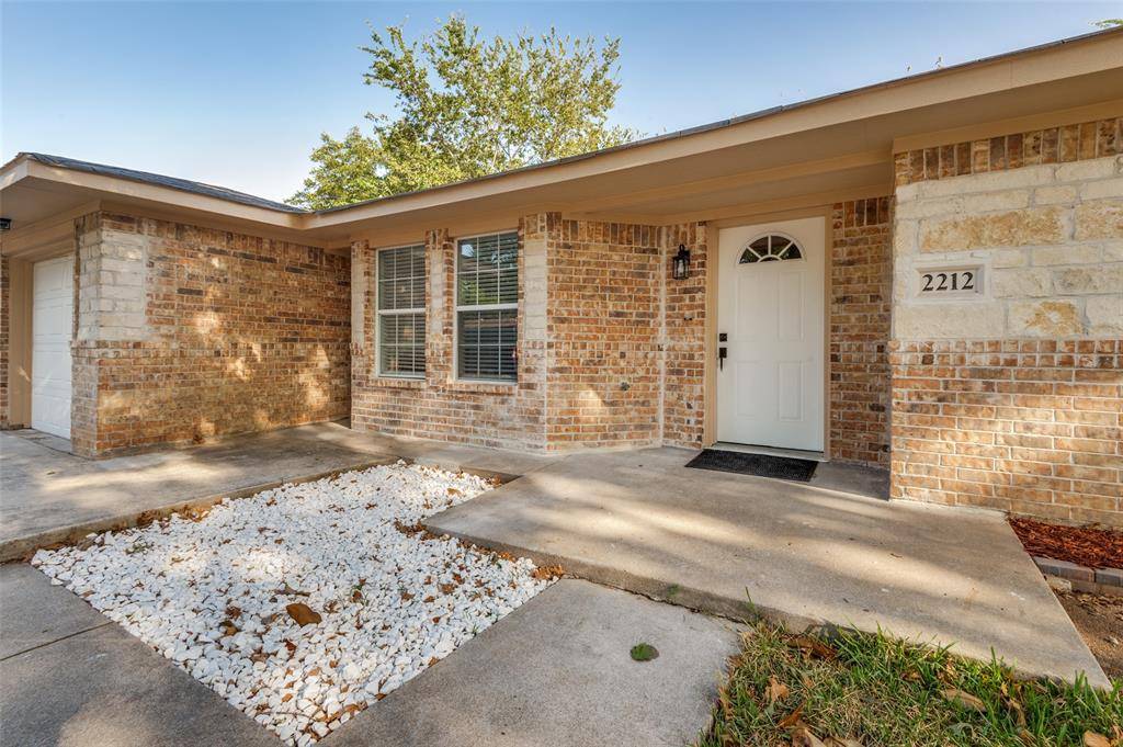 2212 Piedmont Street, Irving, TX 75061