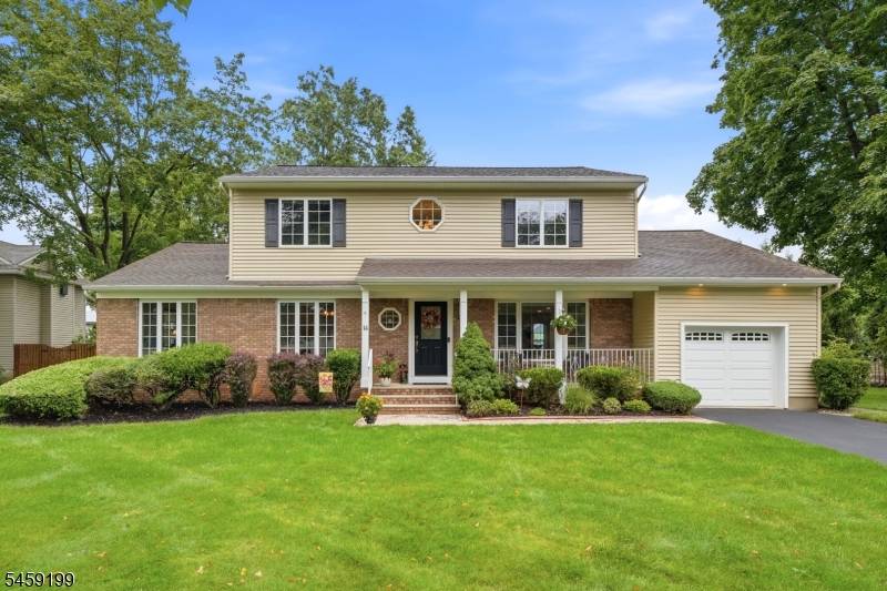 14 Daria Dr, Pequannock Twp., NJ 07440