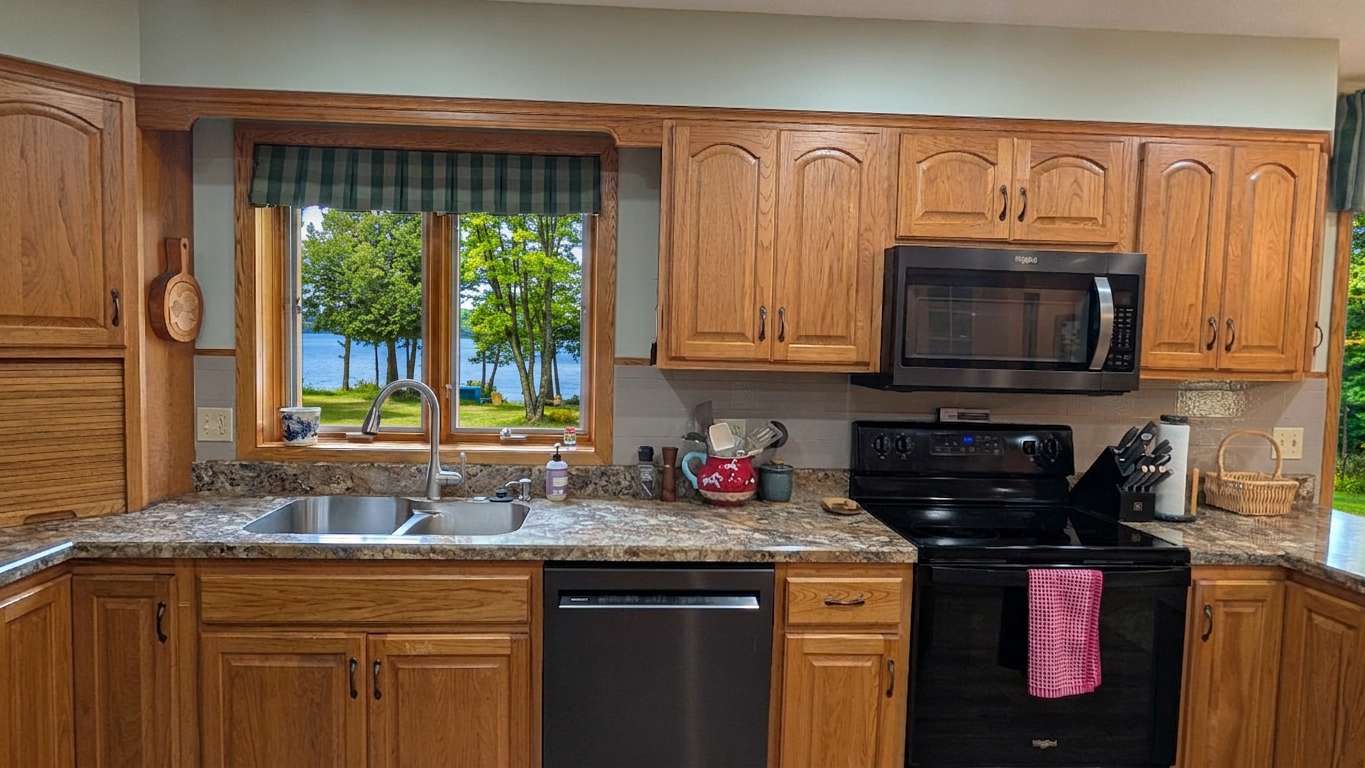 7723 Sunset TRL, Britt, MN 55710