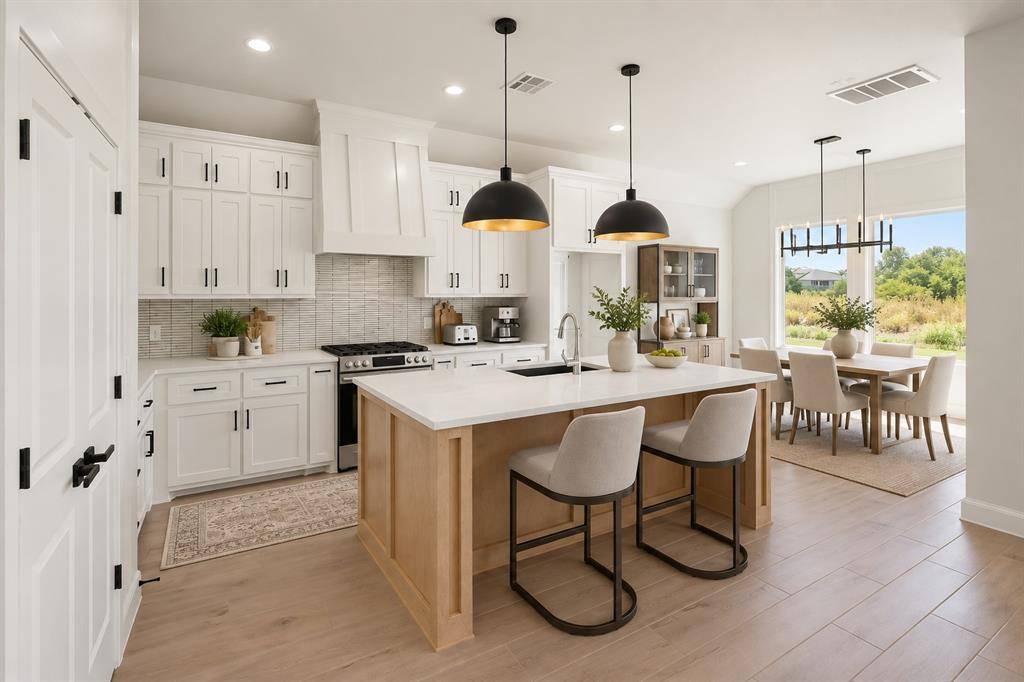 8412 NW 153rd ST, Edmond, OK 73013