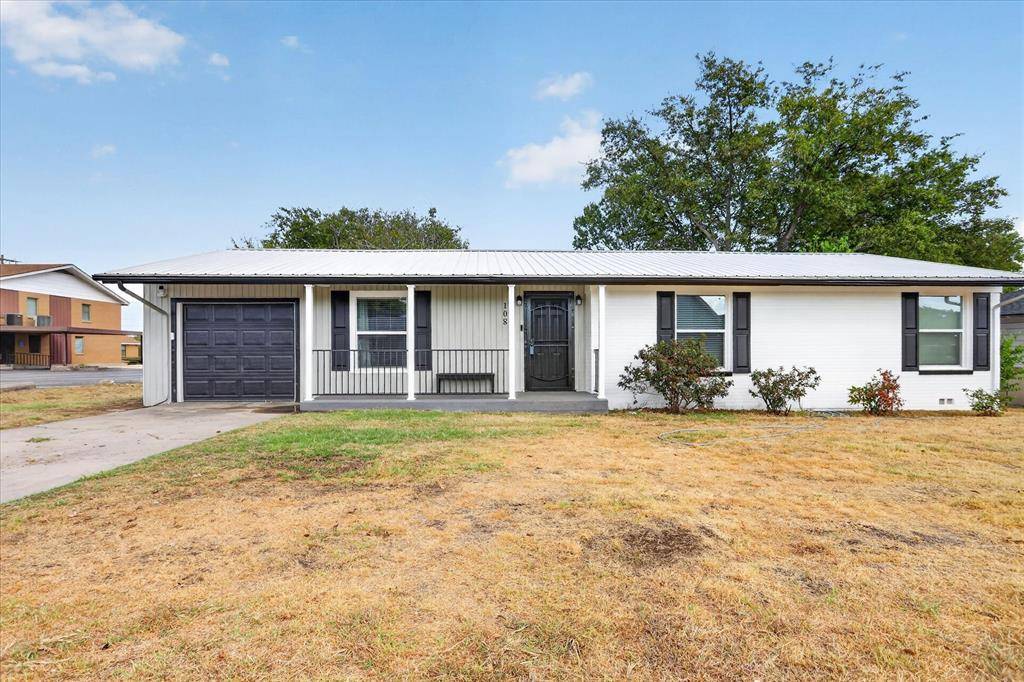 108 N Judd Street, White Settlement, TX 76108
