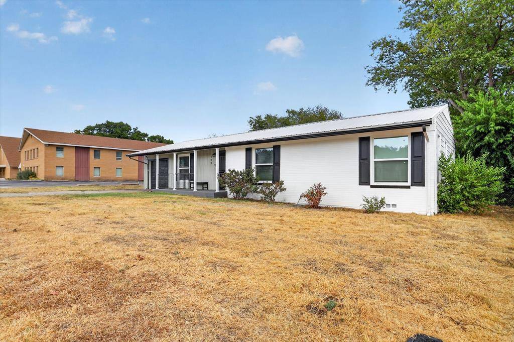 108 N Judd Street, White Settlement, TX 76108