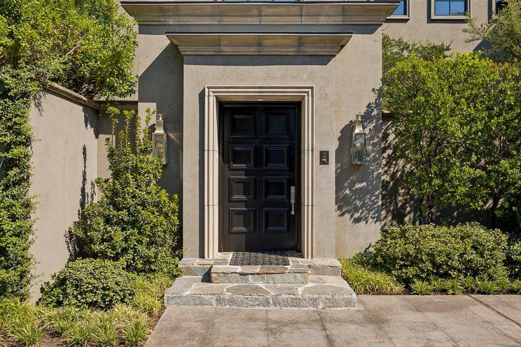 6107 Northwood Road, Dallas, TX 75225
