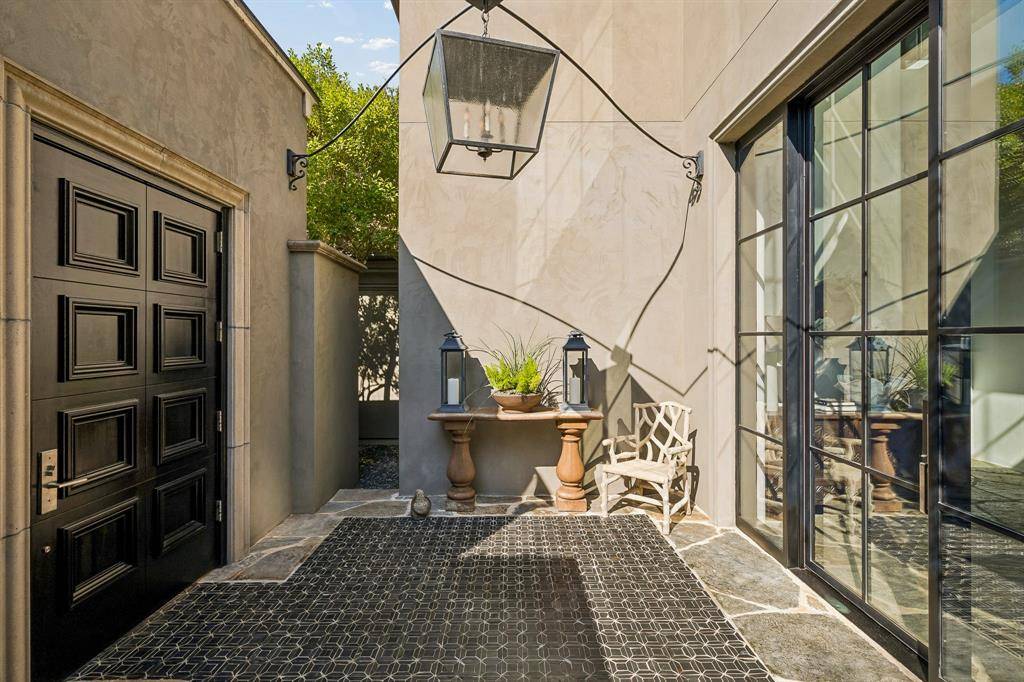 6107 Northwood Road, Dallas, TX 75225