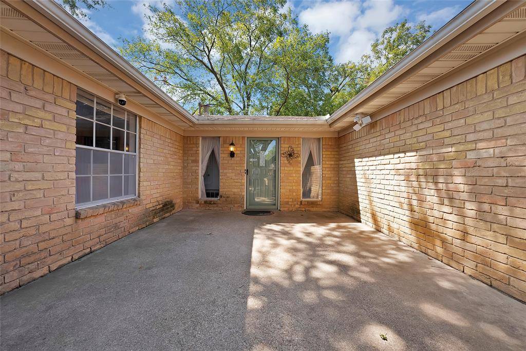 2004 Stefani Court, Arlington, TX 76013