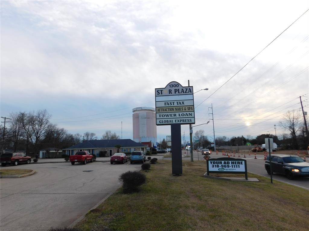 1300 Airline Drive, Bossier City, LA 71112