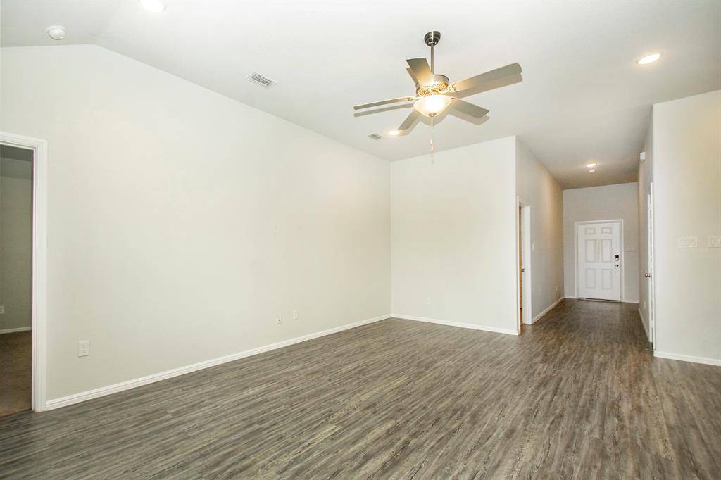 8840 Landergin Mesa Drive, Fort Worth, TX 76131
