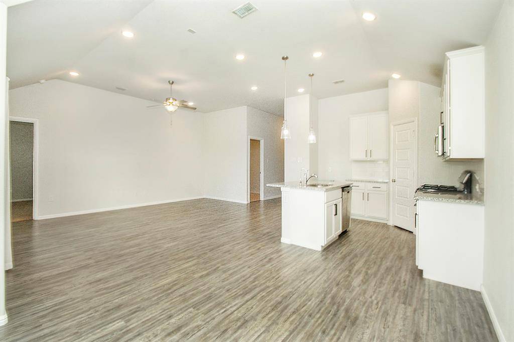 8840 Landergin Mesa Drive, Fort Worth, TX 76131